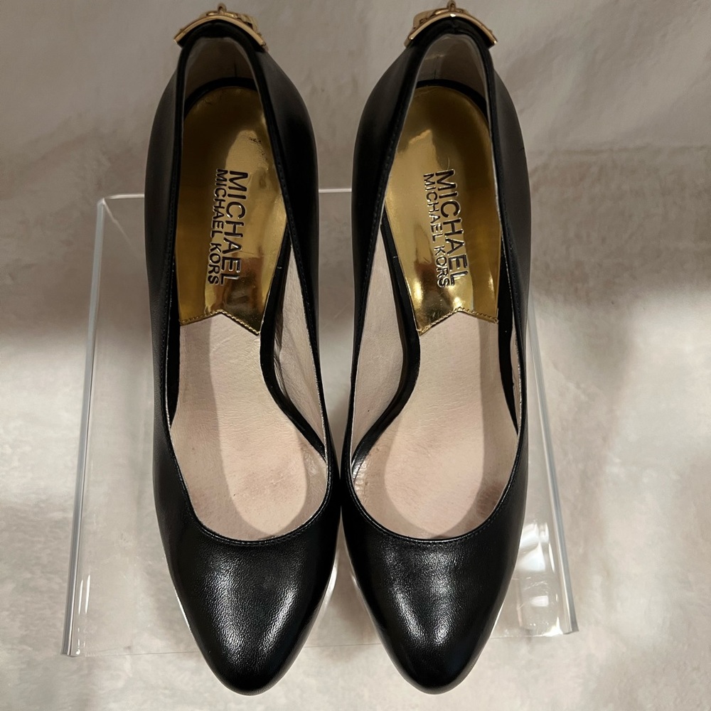 Michael kors black leather 4 1/2 “heel shoes with inside wedge in front